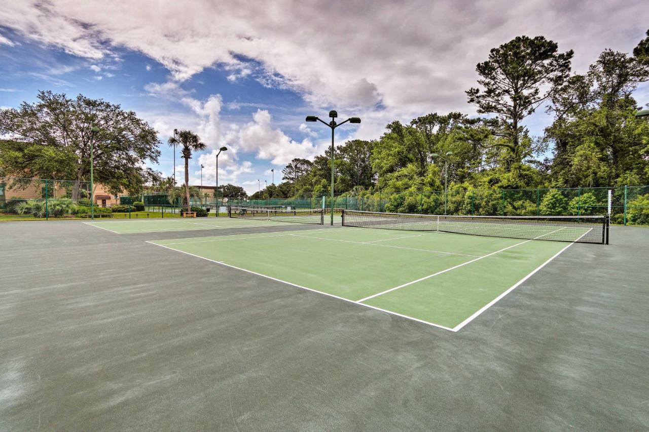Hilton Head Island Condo - Walk To Pool And Beach! エクステリア 写真